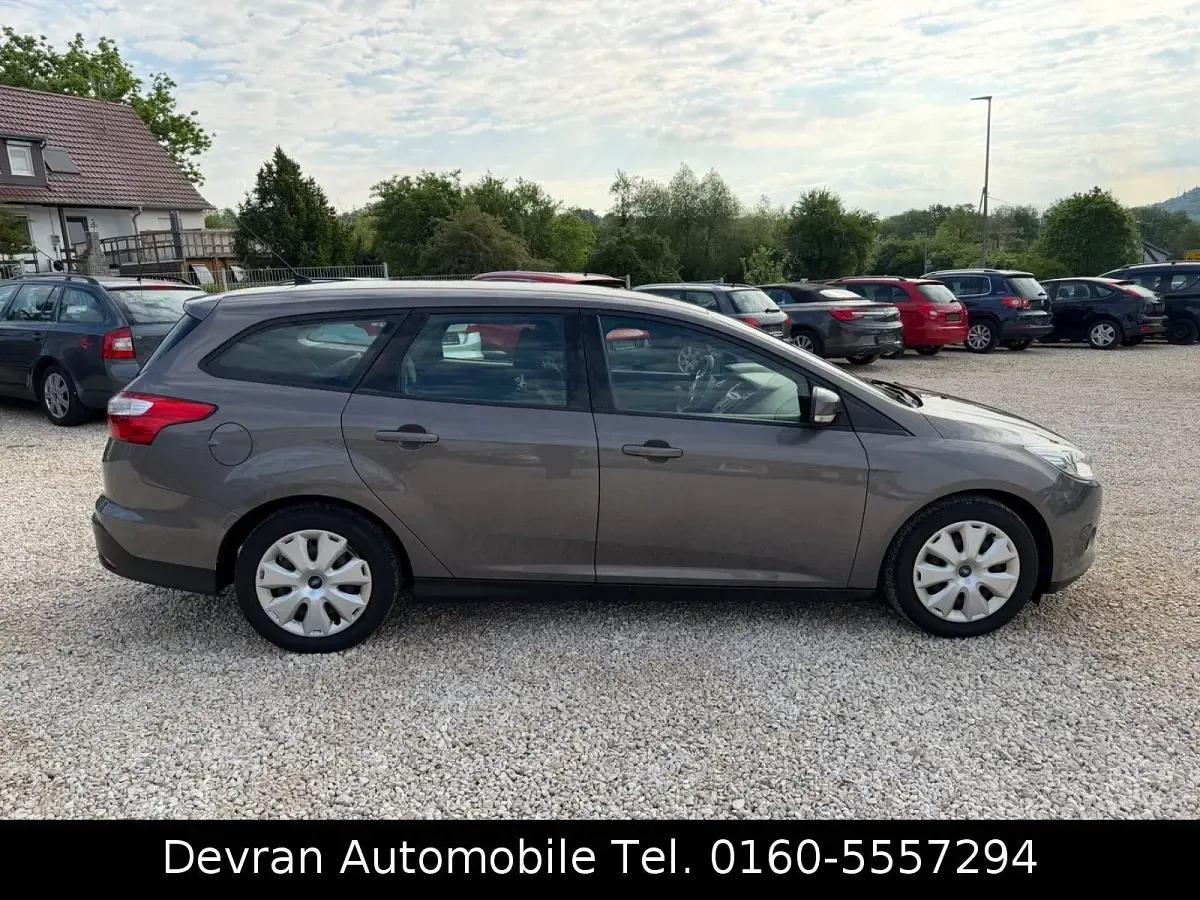 Gebraucht Ford Focus Trend 116 PS (85 kW) 2014 Grau Kombi