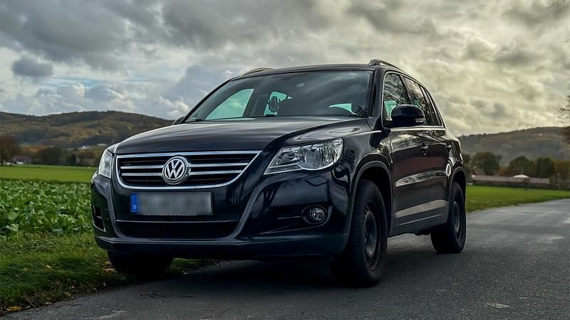 Schwarz Gebraucht 2011 VW Tiguan SUV | 6.600 € (Fairer Preis) - Bild 1/4