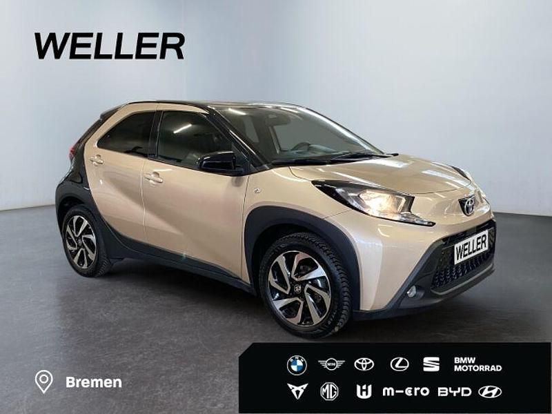 Gebraucht Toyota Aygo X Pulse 72 PS (52 kW) 2024 Beige SUV