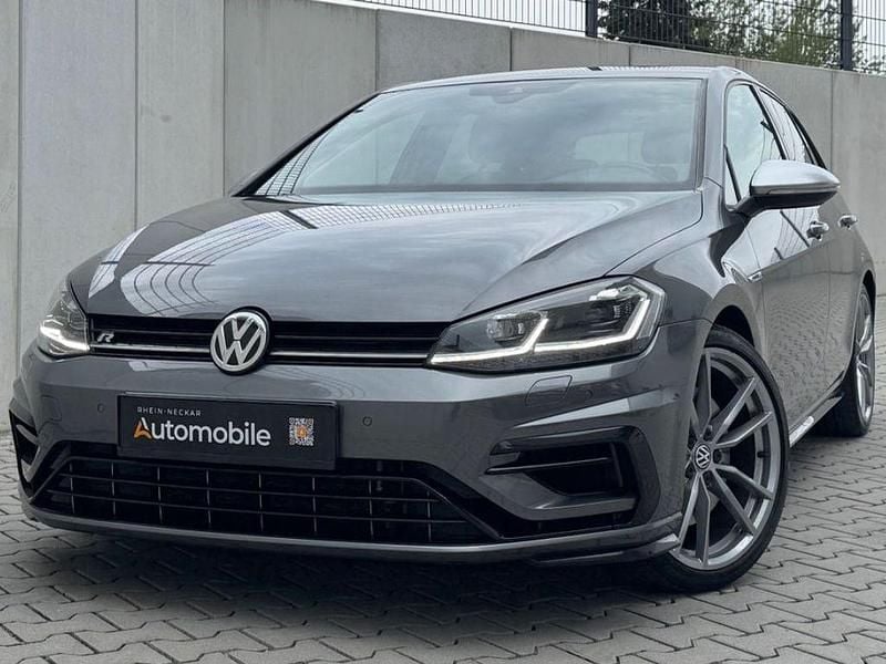 Grau Gebraucht 2018 VW Golf VII R Limousine | 22.999 € (Fairer Preis) - Bild 1/4