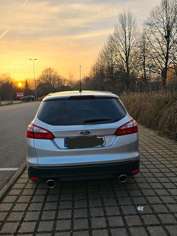 Gebraucht Ford Focus 160 PS (117 kW) 2013 Silber Kombi