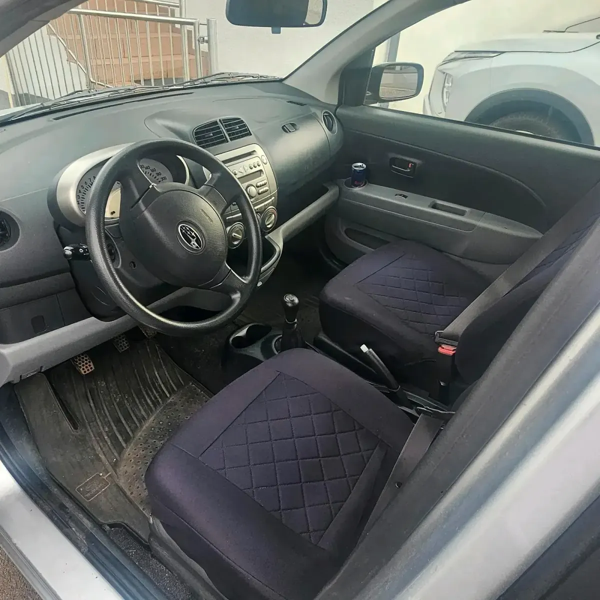 Gebraucht Subaru Justy 69 PS (50 kW) 2009 Silber Kleinwagen