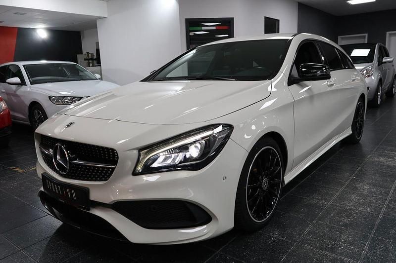 Weiß Gebraucht 2017 Mercedes CLA220 AMG Limousine | 17.199 € (Fairer Preis) - Bild 1/4