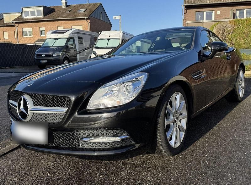 Gebraucht Mercedes SLK200 184 PS (135 kW) 2012 Schwarz Cabrio