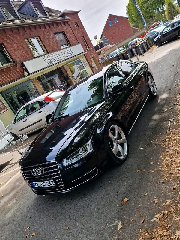 Schwarz Gebraucht 2014 Audi A8 Limousine | 19.499 € (Fairer Preis) - Bild 1/4