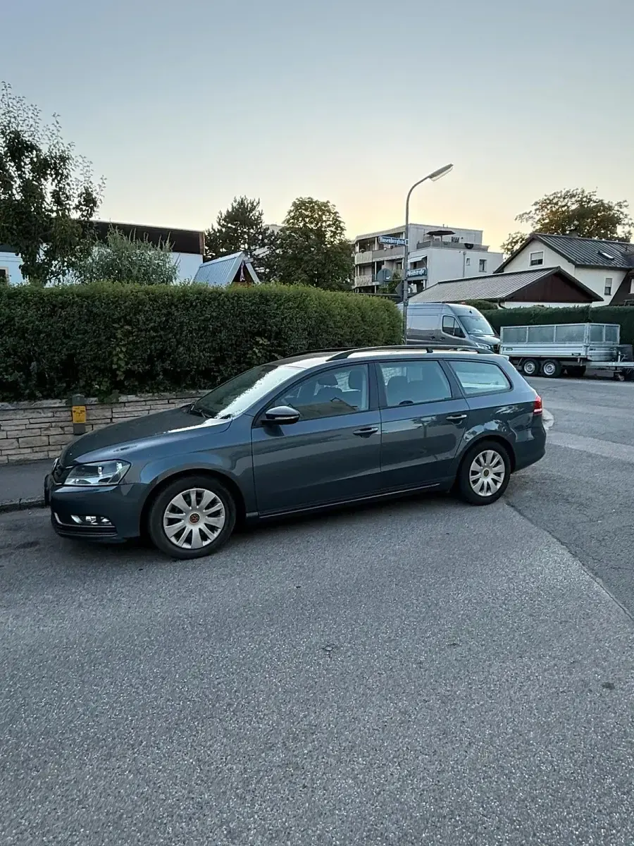 Gebraucht VW Passat 105 PS (77 kW) 2014 Grau Kombi