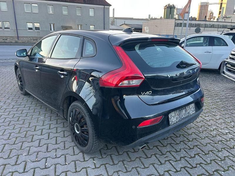 Gebraucht Volvo V40 Kinetic 150 PS (110 kW) 2013 Schwarz Limousine