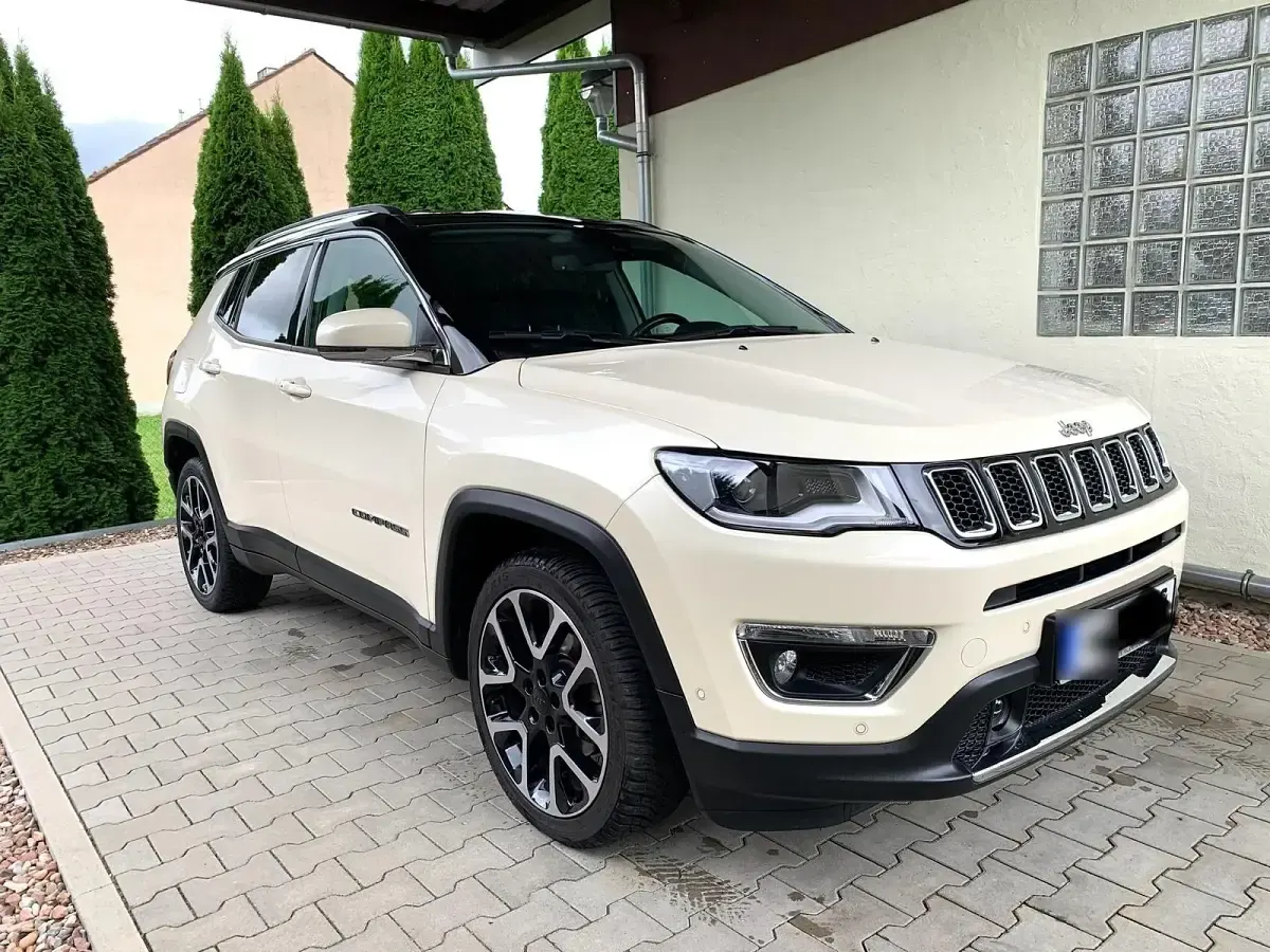 Gebraucht Jeep Compass Limited 150 PS (110 kW) 2021 Weiß SUV