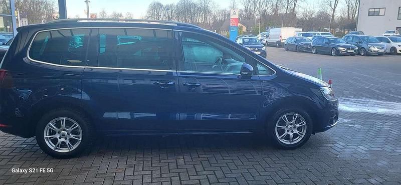 Blau Gebraucht 2020 Seat Alhambra 4Drive Van / Kleinbus | 33.000 € - Bild 1/4