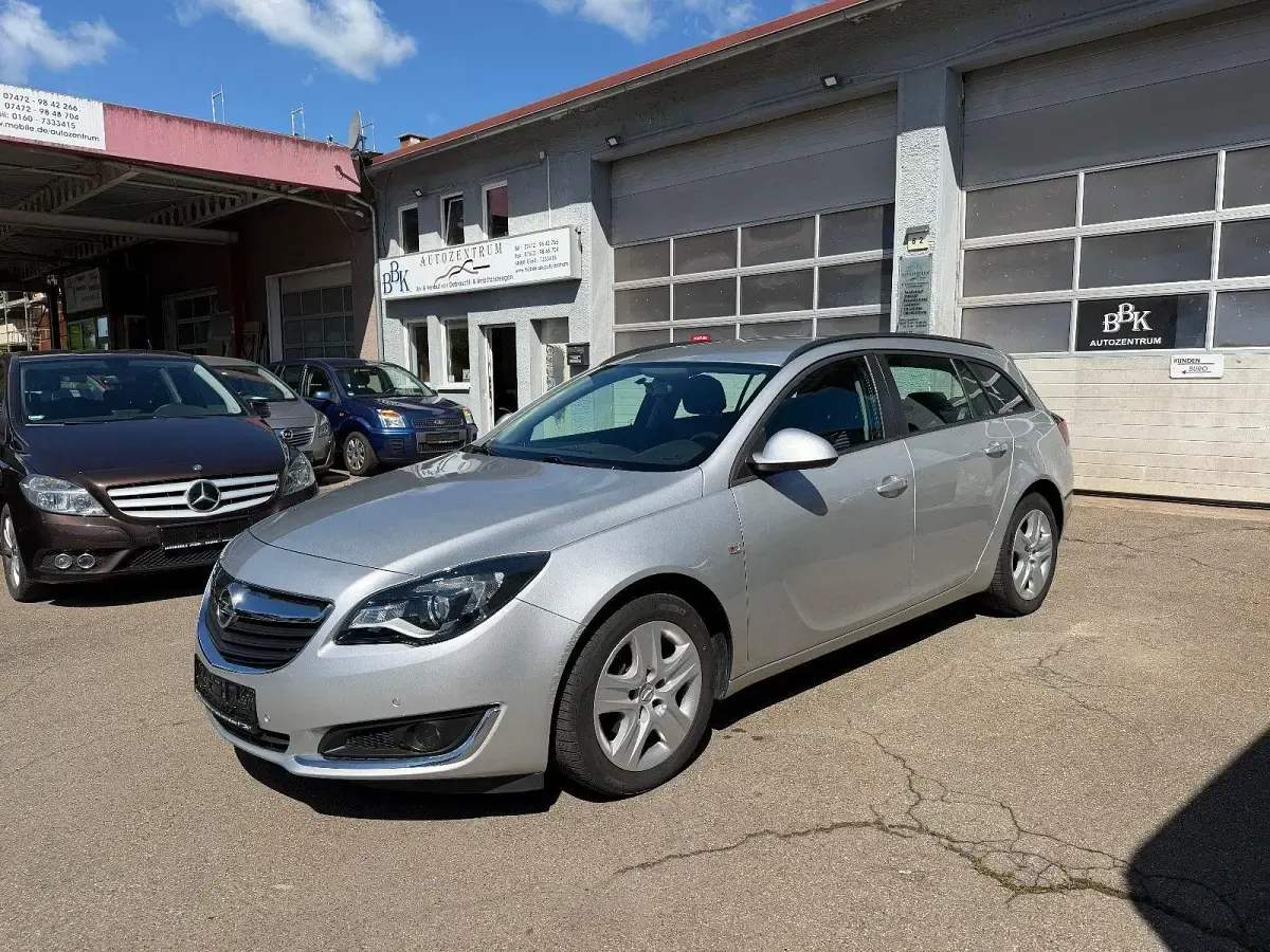 Gebraucht Opel Insignia Selection 140 PS (102 kW) 2015 Silber Kombi