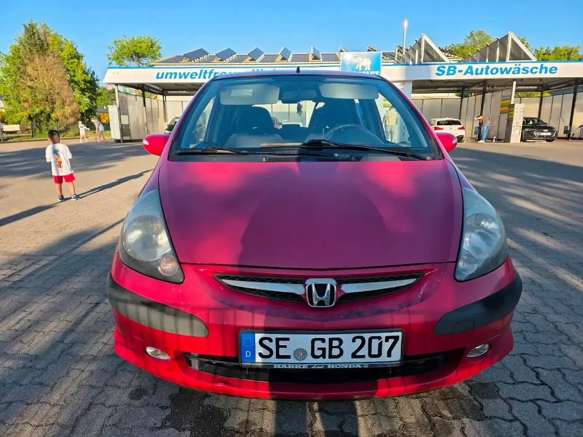 Gebraucht Honda Jazz 82 PS (60 kW) 2007 Rot Kleinwagen
