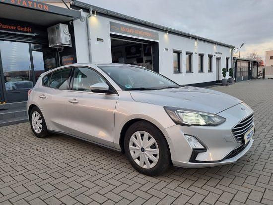 Gebraucht Ford Focus 101 PS (74 kW) 2020 Silber Limousine