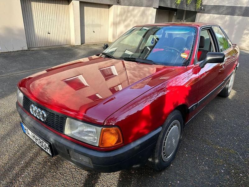 Second-hand Audi 80 90 CP (66 kW) 1988 Roșu Berlinǎ