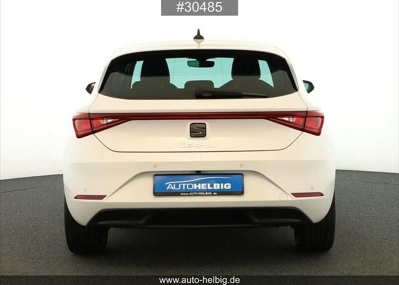 Gebraucht Seat Leon XCELLENCE 150 PS (110 kW) 2022 Candy weiss Limousine