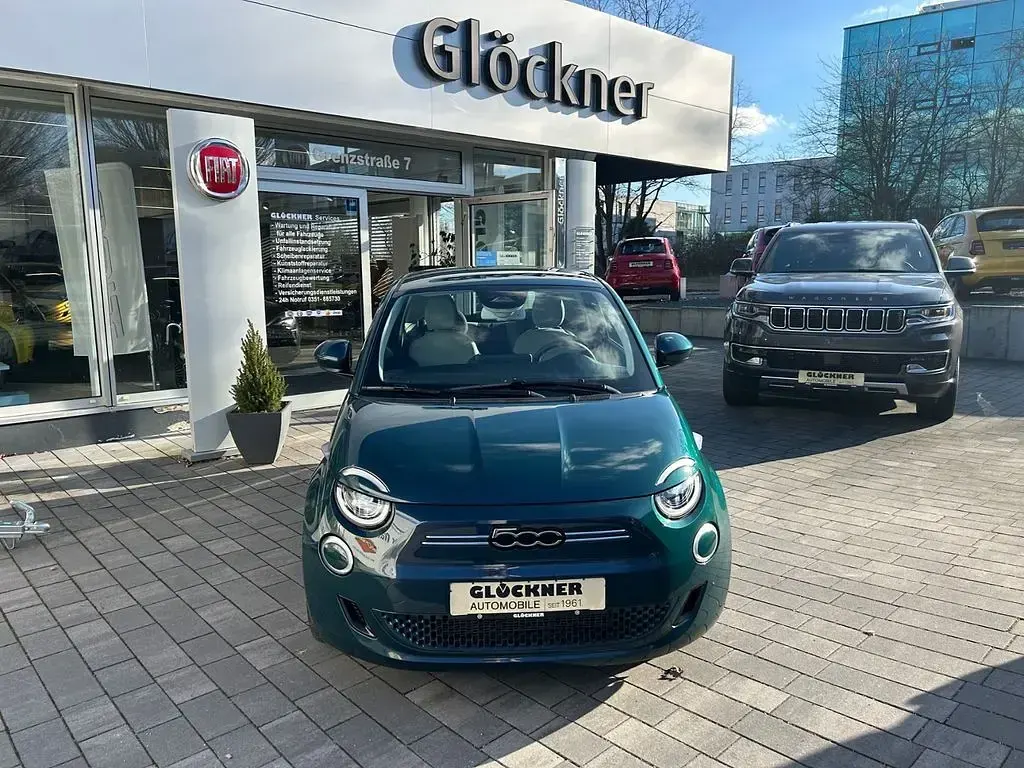Gebraucht Fiat 500e Icon 86 kW (118 PS) 2022 Grün Limousine