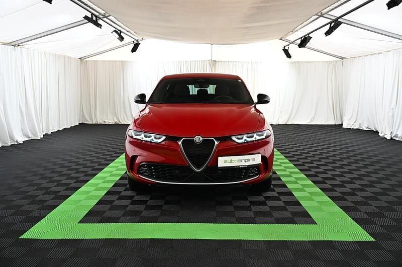 Gebraucht Alfa Romeo Tonale Ti 206 PS (151 kW) 2024 Rot SUV