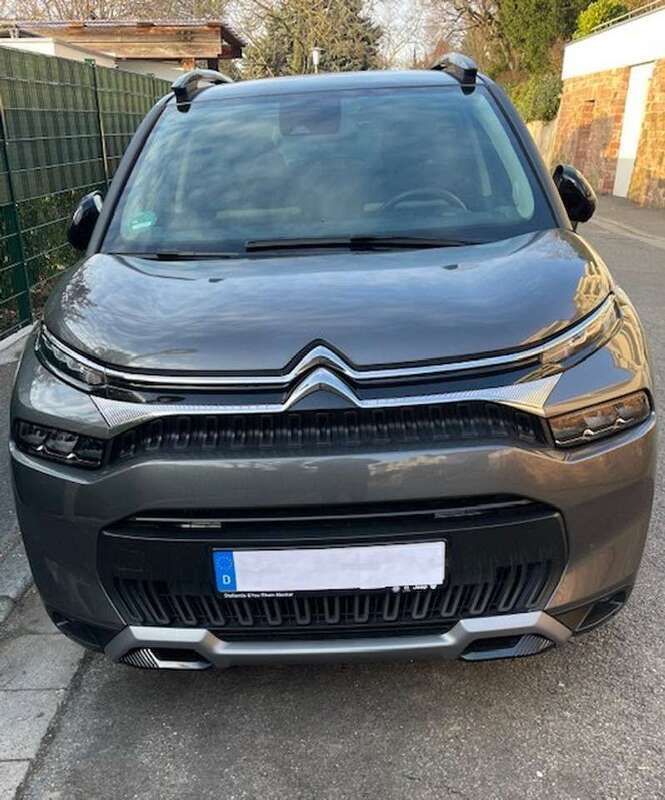 Grau Gebraucht 2023 Citroën C3 Aircross PureTech SUV | 16.400 € (Guter Preis) - Bild 1/4