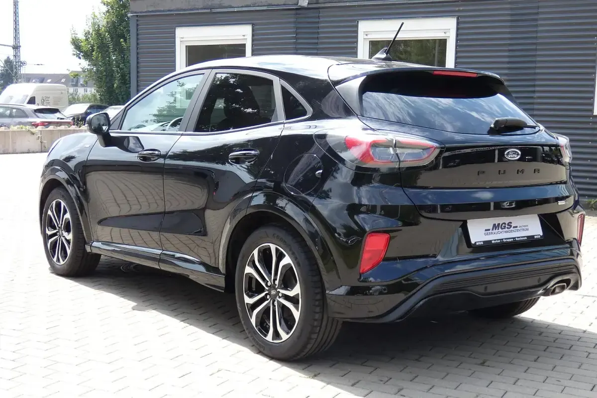 Gebraucht Ford Puma ST-Line 125 PS (91 kW) 2022 Obsidianschwarz metallic SUV