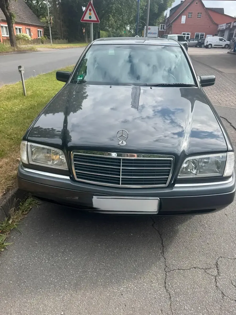 Gebraucht Mercedes C200 136 PS (100 kW) 1997 Schwarz Limousine