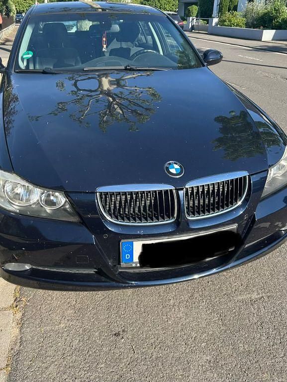 Blau Gebraucht 2008 BMW 320 Advantage Limousine | 3.500 € (Superpreis) - Bild 1/4