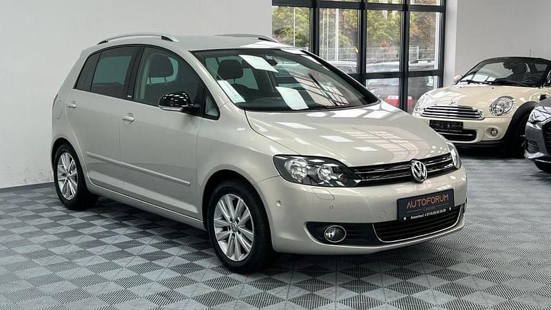 Gold Gebraucht 2012 VW Golf Plus Style Van / Kleinbus | 9.299 € - Bild 1/4