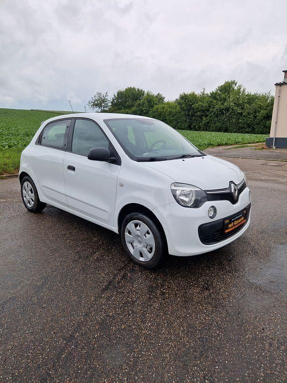 Weiß Gebraucht 2016 Renault Twingo Life Kleinwagen | 3.570 € (Guter Preis) - Bild 1/4