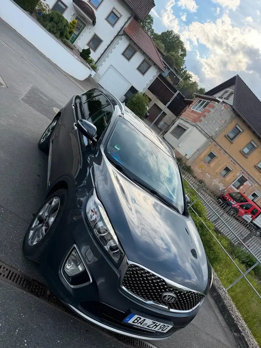 Gebraucht Kia Sorento 200 PS (147 kW) 2016 Grau SUV