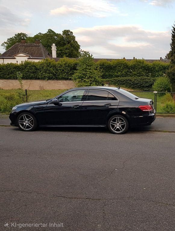 Gebraucht Mercedes E350 AMG line 258 PS (189 kW) 2014 Schwarz Limousine