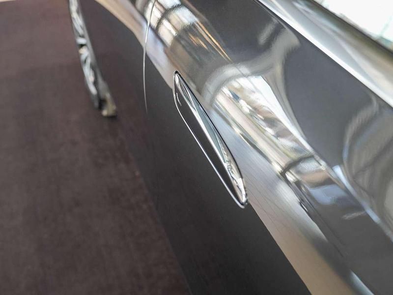 Gebraucht Mercedes E220 Avantgarde 197 PS (144 kW) 2024 Graphitgrau Kombi