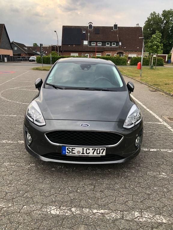 Gebraucht Ford Fiesta Cool & Connect 75 PS (55 kW) 2020 Grau Kleinwagen