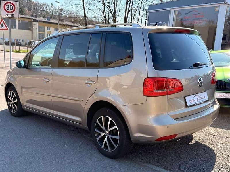 Gebraucht VW Touran 140 PS (102 kW) 2012 Gold Van / Kleinbus