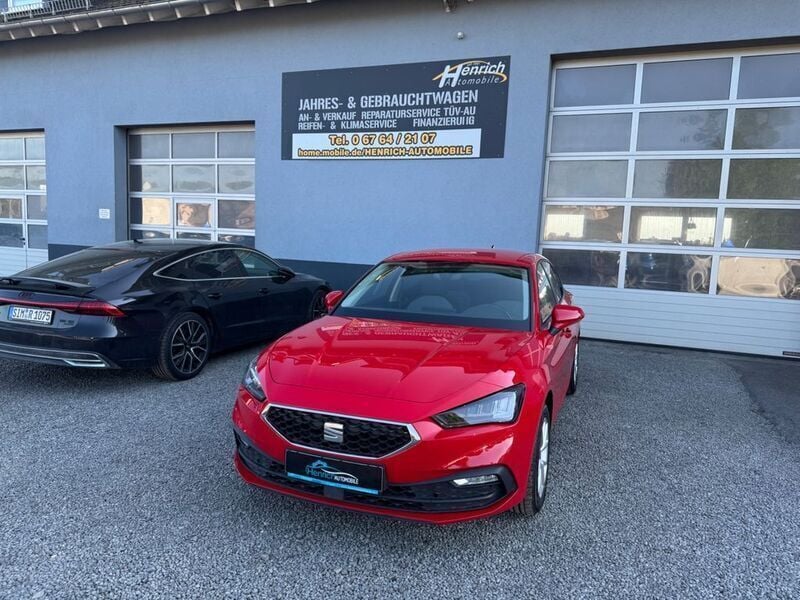 Gebraucht Seat Leon Style 116 PS (85 kW) 2022 Rot Limousine