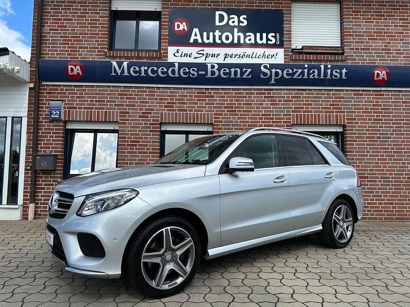 Silber Gebraucht 2016 Mercedes GLE250 AMG SUV | 23.900 € (Fairer Preis) - Bild 1/4