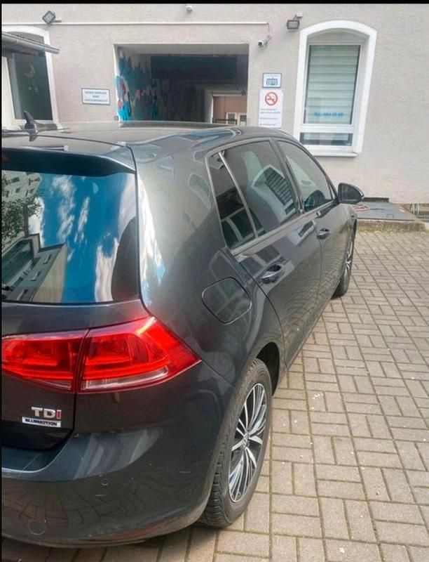 Gebraucht VW Golf VII 110 PS (80 kW) 2016 Schwarz Kleinwagen