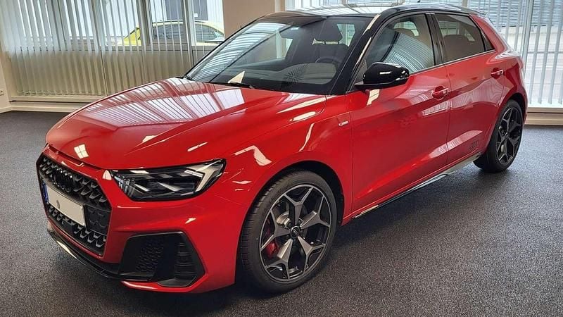 Gebraucht Audi A1 Sportback Ambiente 207 PS (152 kW) 2024 Rot Kleinwagen