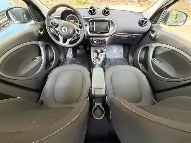 Usata Smart ForFour Passion 90 CV (66 kW) 2019 Nero Utilitaria