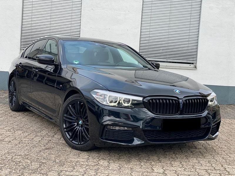 Schwarz Gebraucht 2019 BMW 520 M Sport Limousine | 27.900 € (Etwas zu teuer) - Bild 1/4