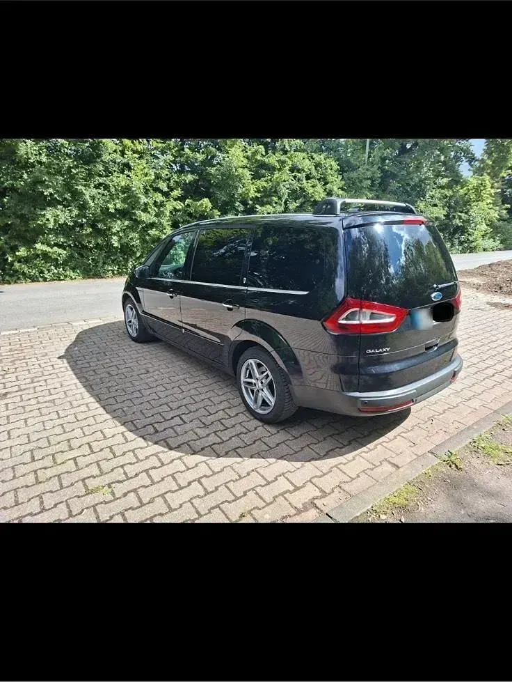 Używany Ford Galaxy 140 KM (102 kW) 2007 Czarny Minivan