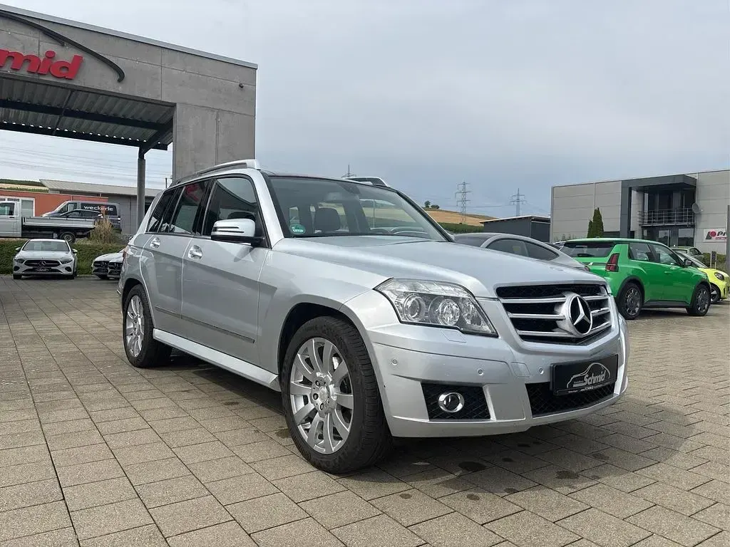 Gebraucht Mercedes GLK320 224 PS (164 kW) 2009 Iridiumsilber metallic SUV