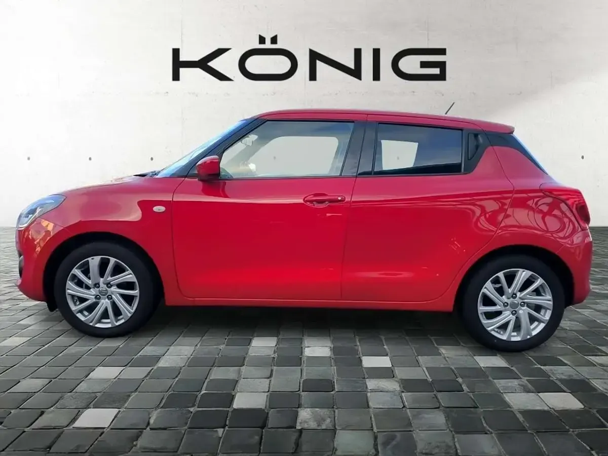 Gebraucht Suzuki Swift Comfort 83 PS (61 kW) 2023 Rot Kleinwagen