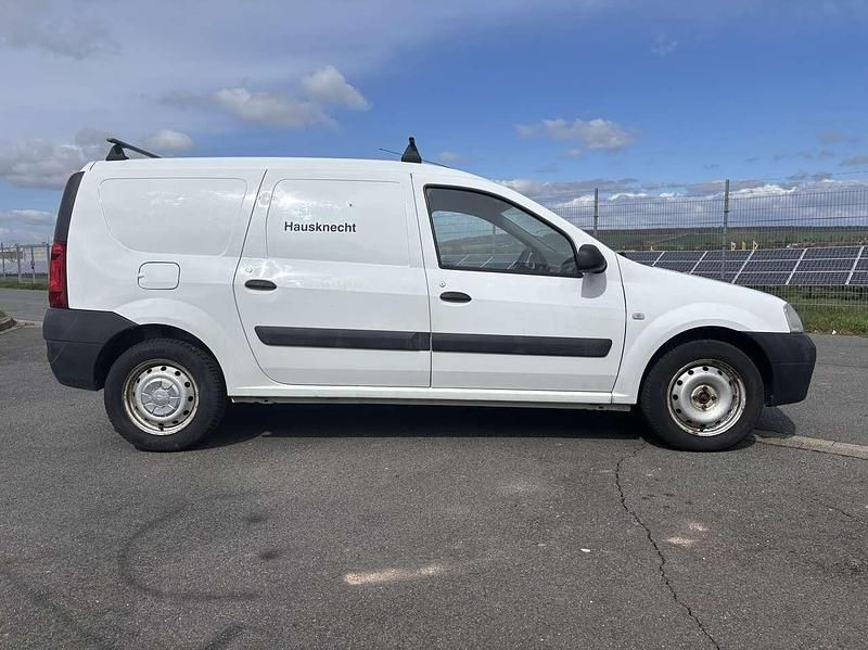 Gebraucht Dacia Logan Ambiance 75 PS (55 kW) 2009 Gletscherweiss Van / Kleinbus
