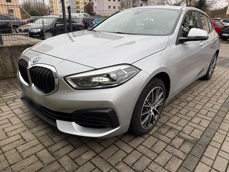 Gebraucht BMW 118 Shadowline 150 PS (110 kW) 2021 Silber Kleinwagen