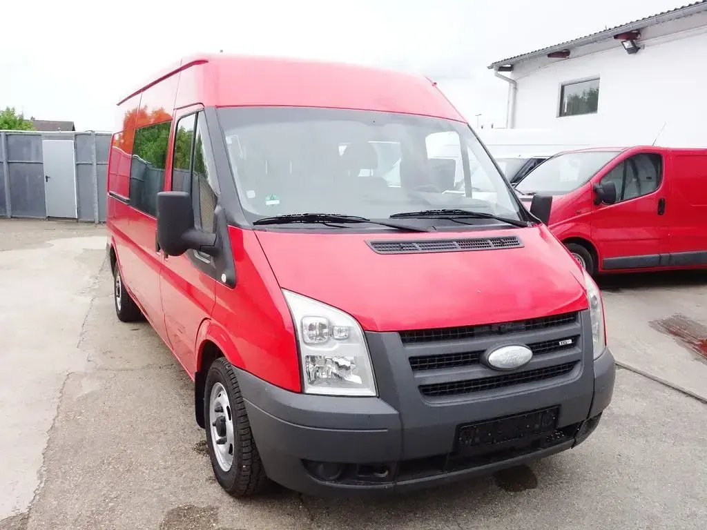 Używany Ford Transit 131 KM (96 kW) 2007 Czerwony Kombi