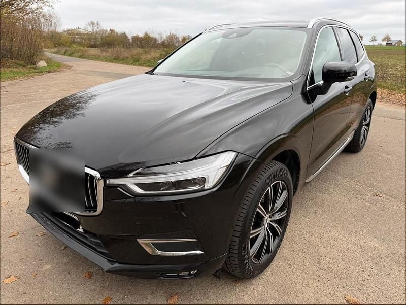 Schwarz Gebraucht 2018 Volvo XC60 Inscription SUV | 26.100 € (Fairer Preis) - Bild 1/4