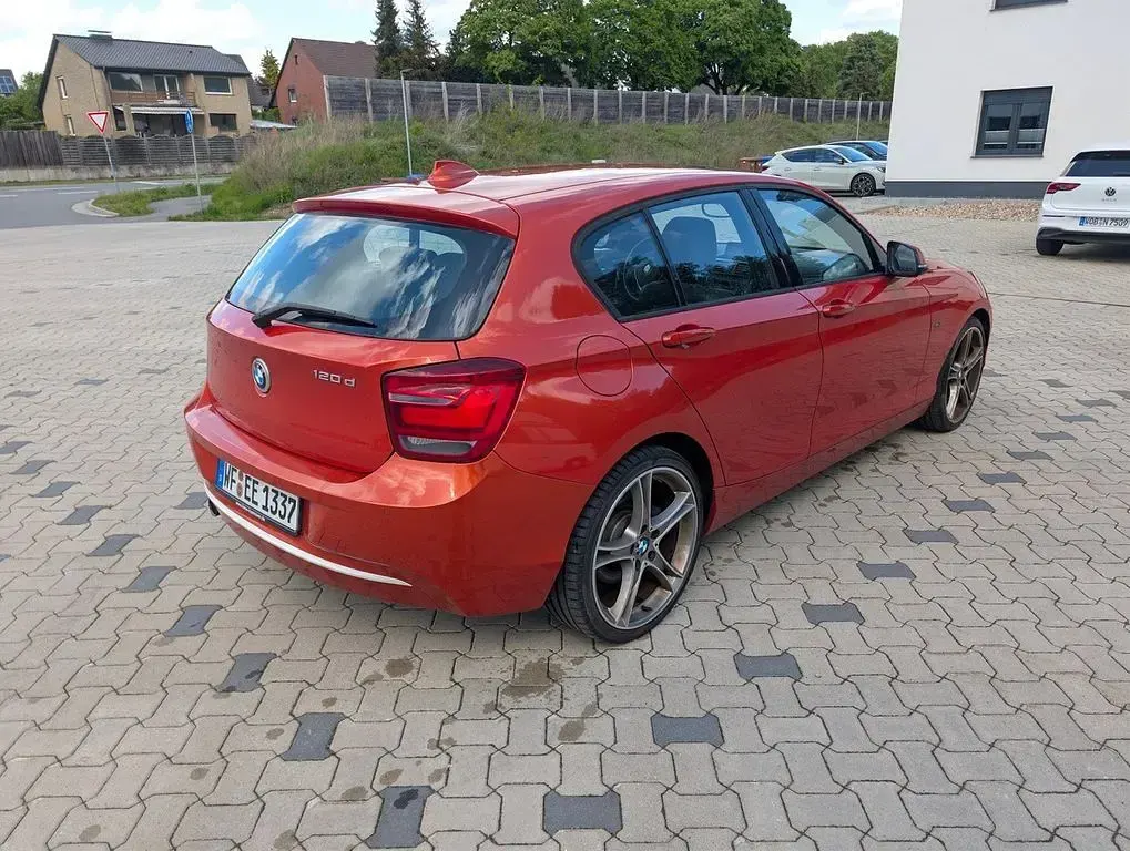Gebraucht BMW 120 184 PS (135 kW) 2012 Orange Kleinwagen