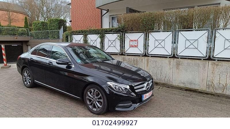 Gebraucht Mercedes C180 156 PS (114 kW) 2017 Schwarz Limousine