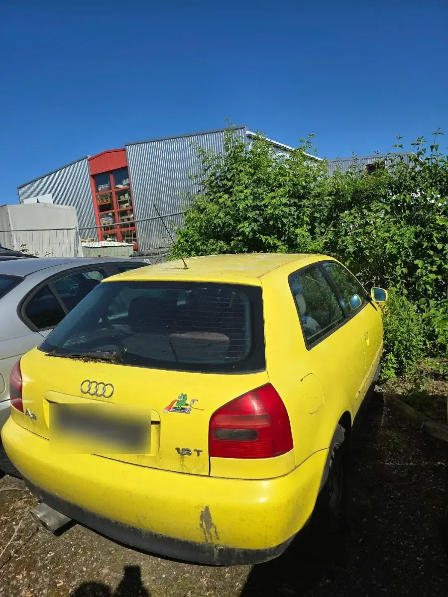 Gebraucht Audi A3 150 PS (110 kW) 1997 Gelb Kleinwagen