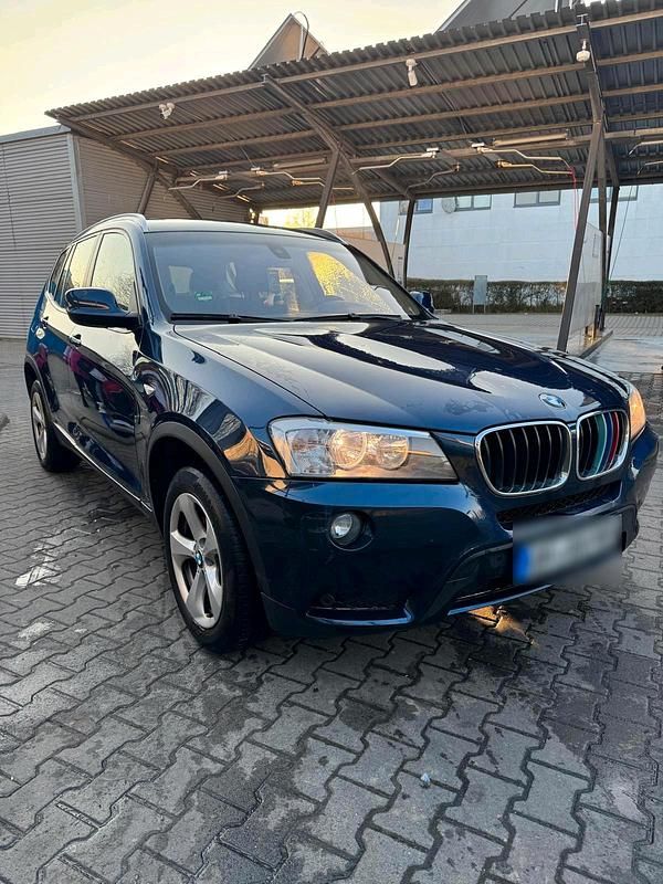 Gebraucht BMW X3 184 PS (135 kW) 2011 Blau SUV