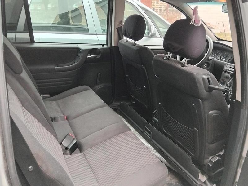 Gebraucht Opel Zafira 116 PS (85 kW) 2005 Silber Van / Kleinbus