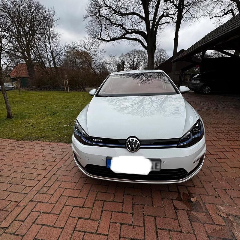 Usata VW e-Golf 36 kW (49 CV) 2018 Bianco Utilitaria